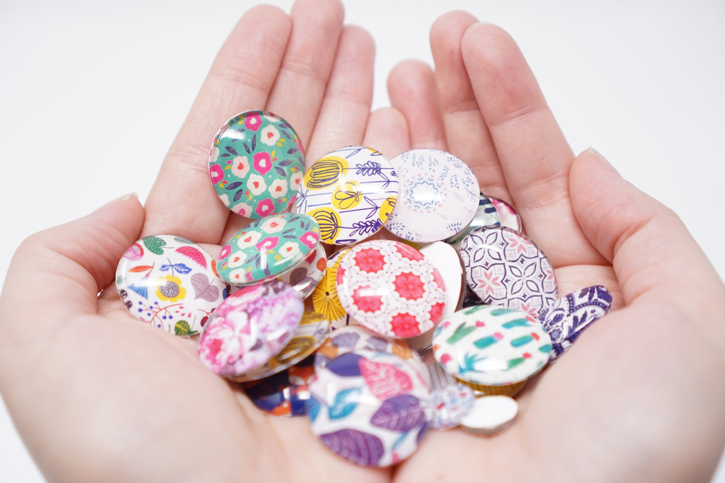 Glass cabochon set 1x25mm and 2x12mm or 1x20mm and 2x10mm, Orange Flowers- S1636
