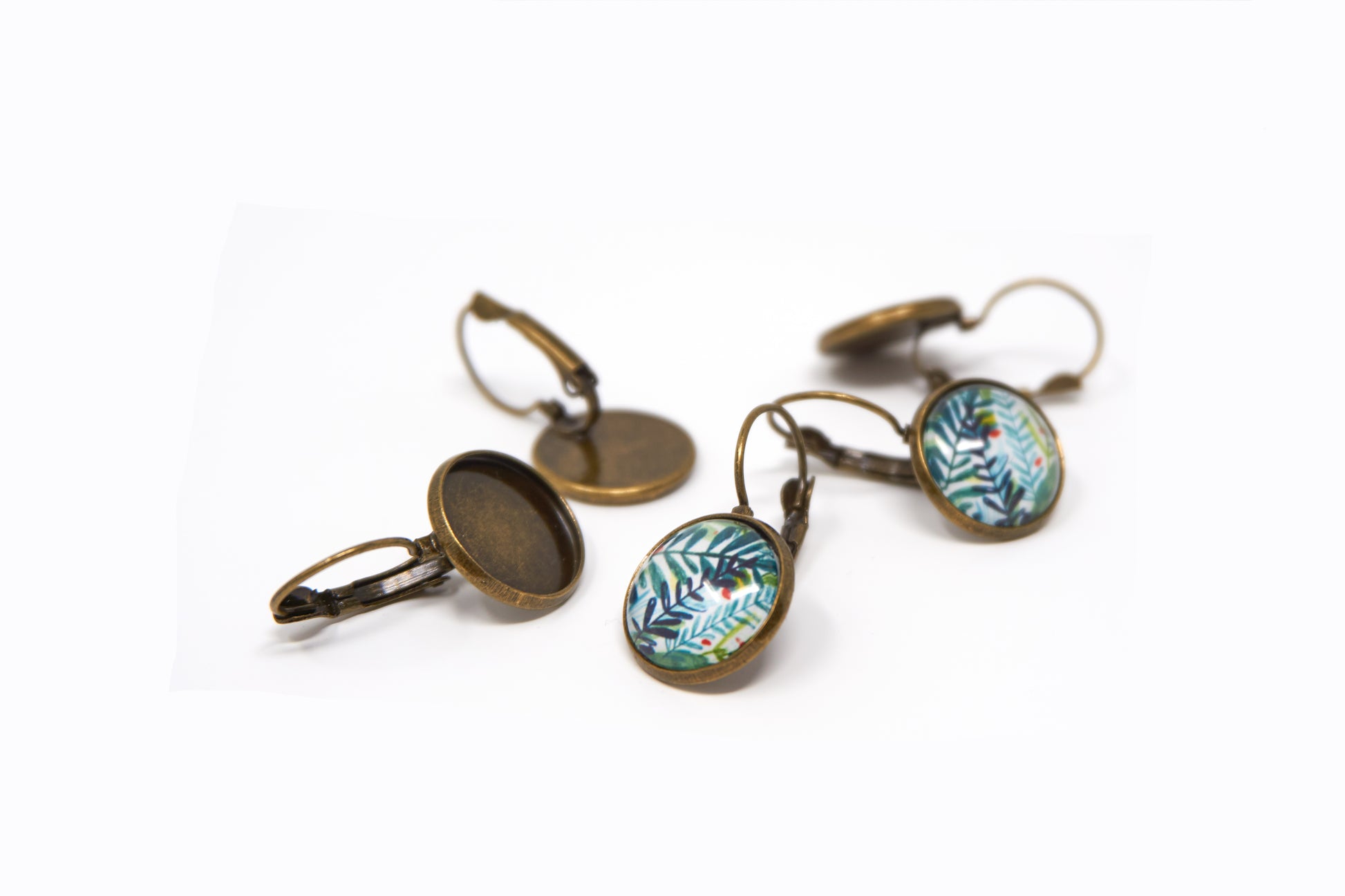 Earring Hook tray Antique Bronze for 14mm Cabochons 20 pieces - Cameos Art Shop